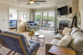 Lake Views and Pool Access Condo in Osage Beach!